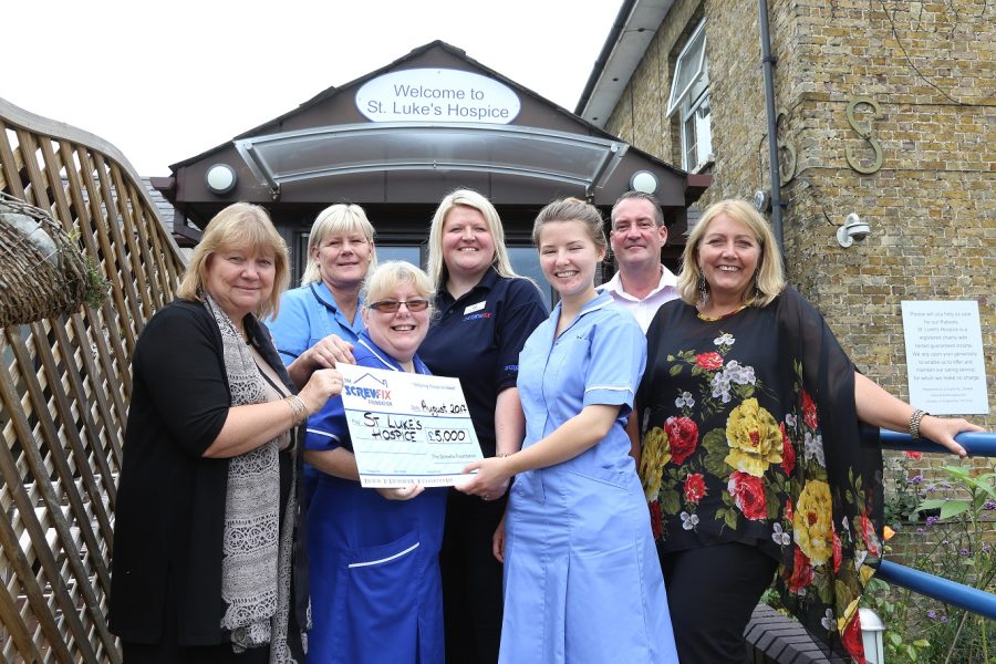 ST LUKE’S HOSPICE GETS A HELPING HAND FROM THE SCREWFIX FOUNDATION