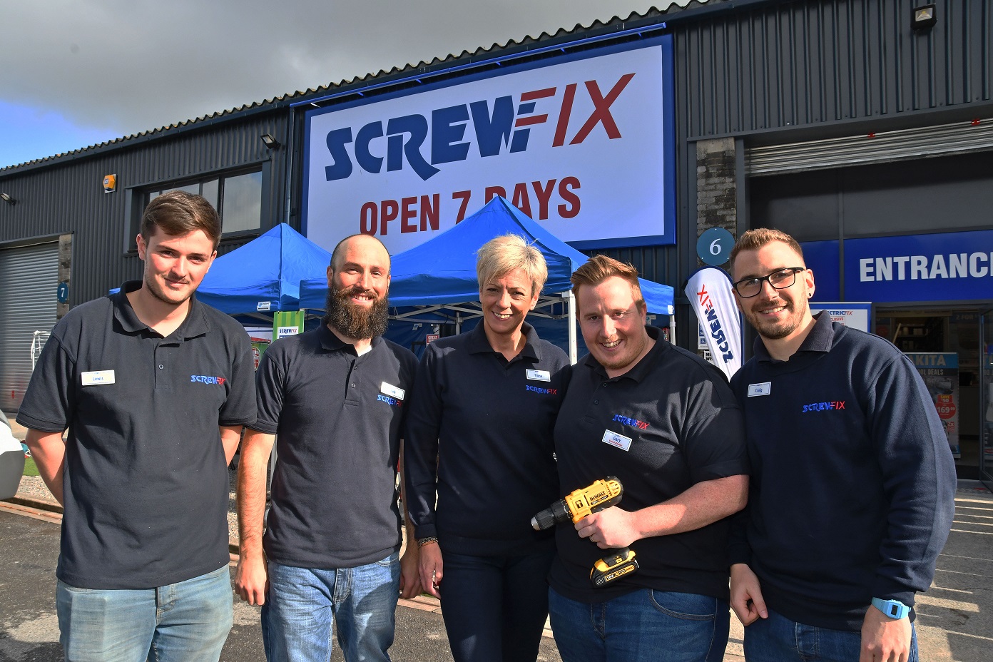 Pembrokeshire celebrate new Screwfix store