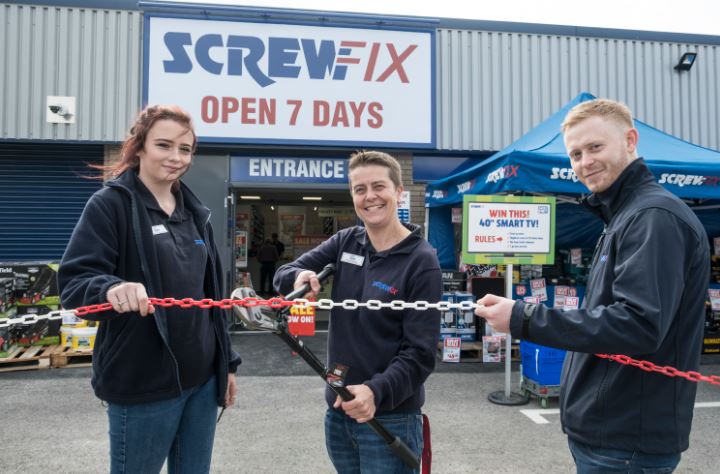 Screwfix opens its doors in Pontyclun