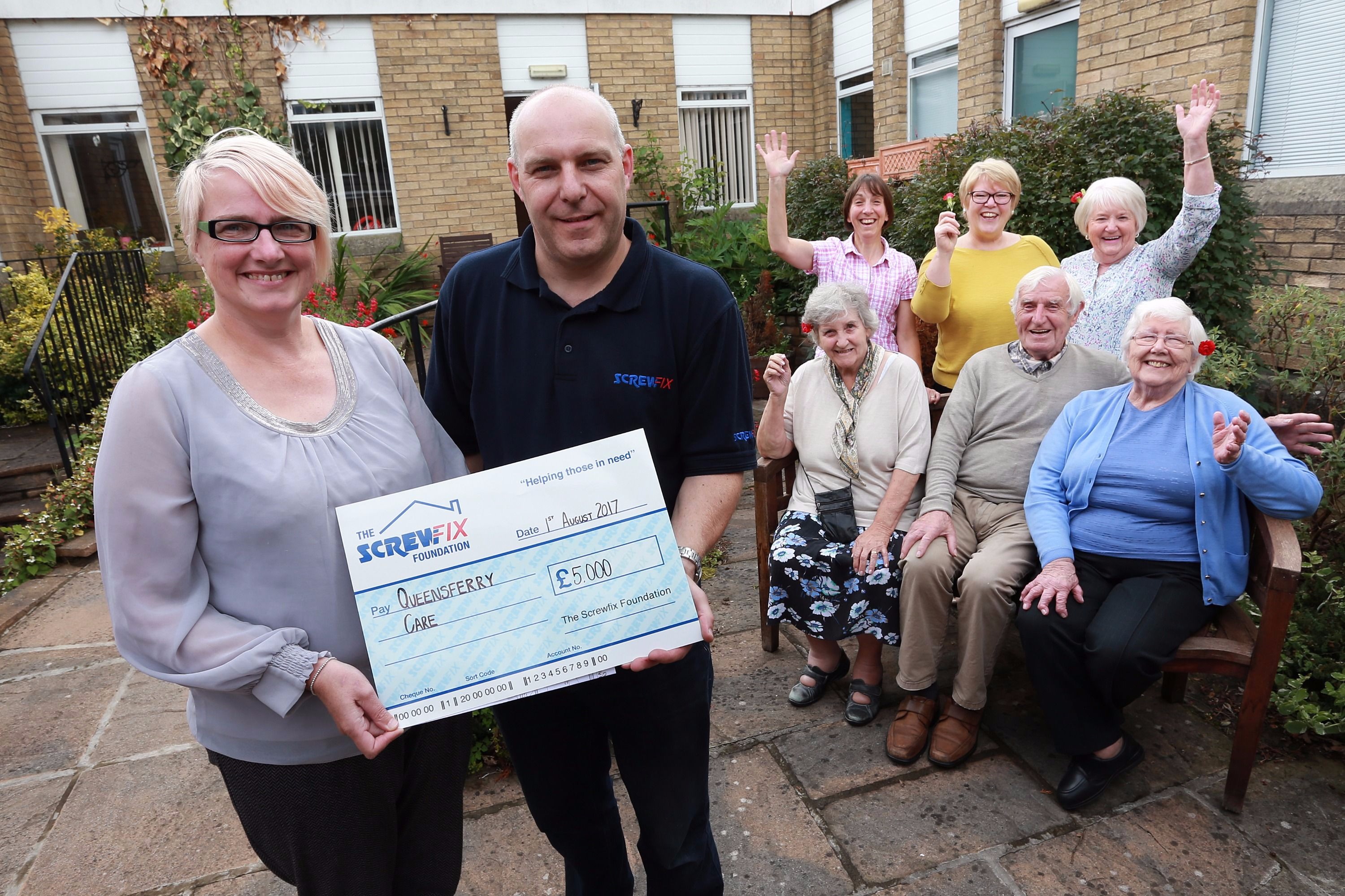 Queensferry Care gets a helping hand from the Screwfix Foundation
