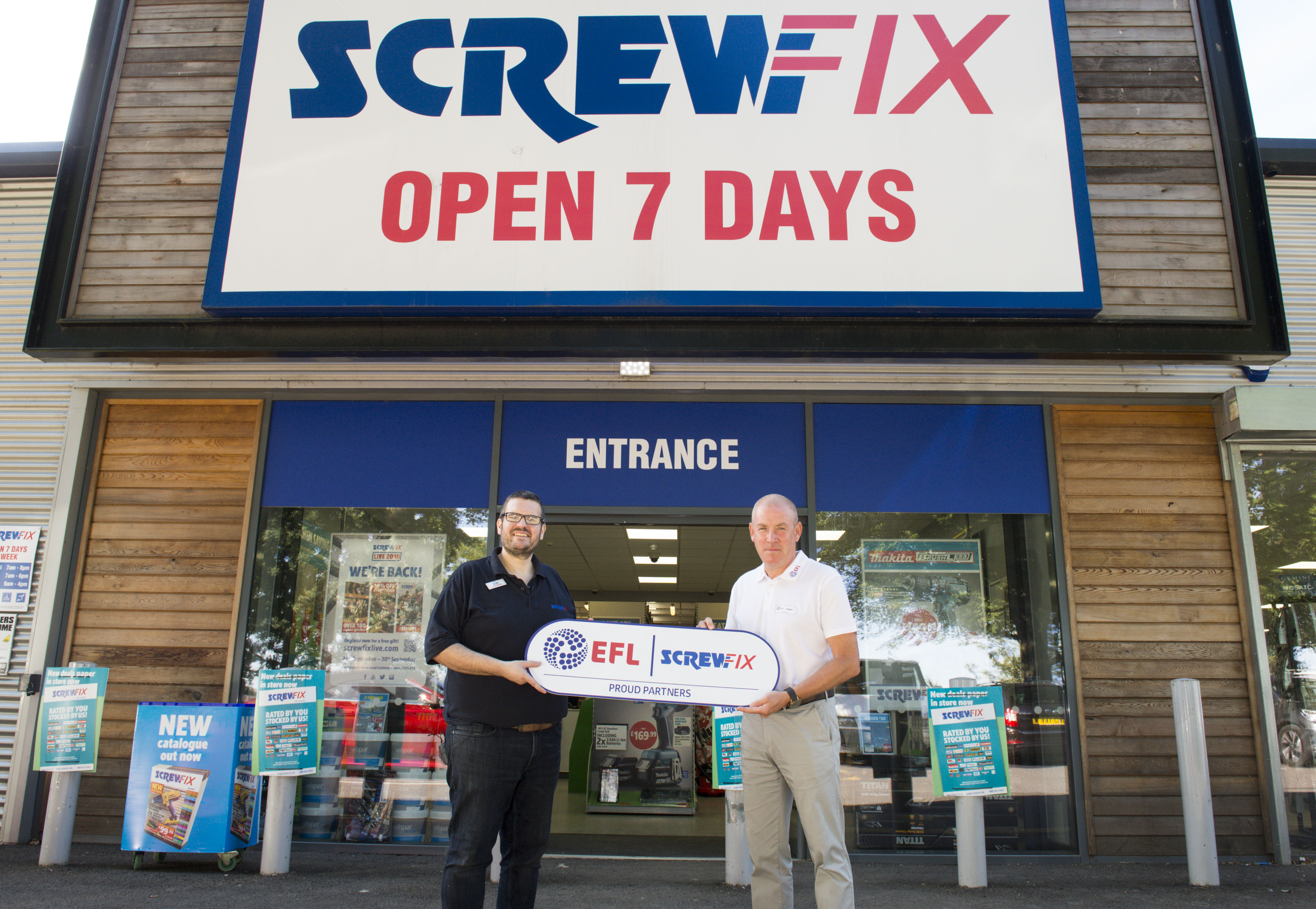 Screwfix Signs as an official partner of the EFL