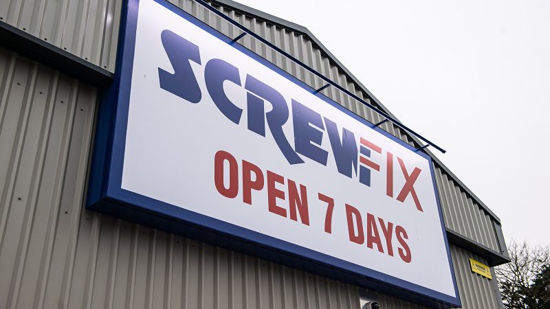 Mold celebrates new Screwfix store opening
