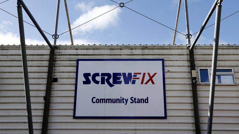 Yeovil Town’s partnership with Screwfix continues for the 2021/22 season