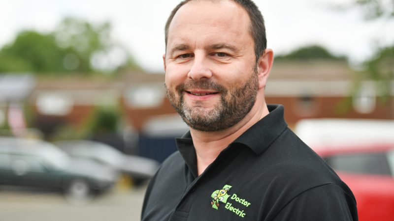 Electrician from Northampton reaches final of Screwfix Top Tradesperson 2021