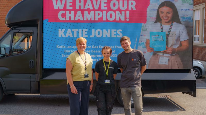 SCREWFIX CELEBRATES SOUTHPORT TRADE APPRENTICE WINNER WITH AD VAN ANNOUNCEMENT